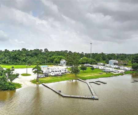 Red Ear River - Boat and RV Park