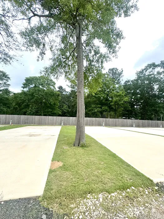 Rose Hill RV Park Picture 6