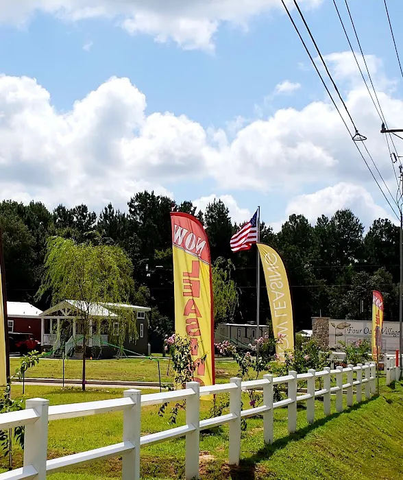 Four Oaks Village RV Park Picture 8