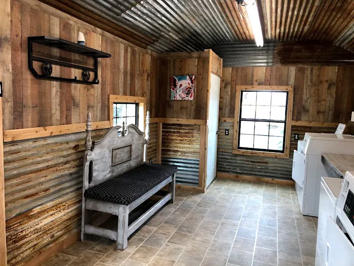 Red Fox Rv Park , Cabins And Storage Units Picture 6