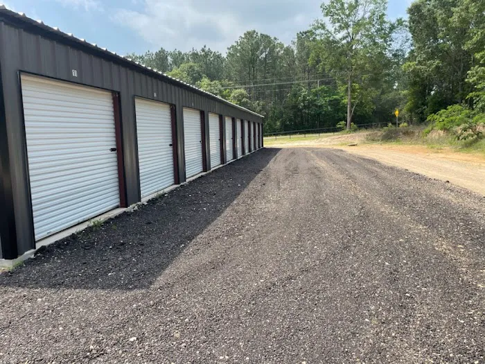 Red Fox Rv Park , Cabins And Storage Units Picture 8