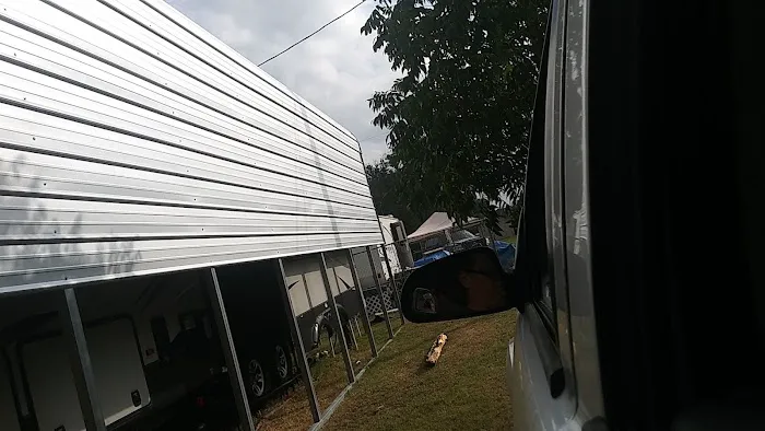 Tri-Lakes RV Park Picture 9