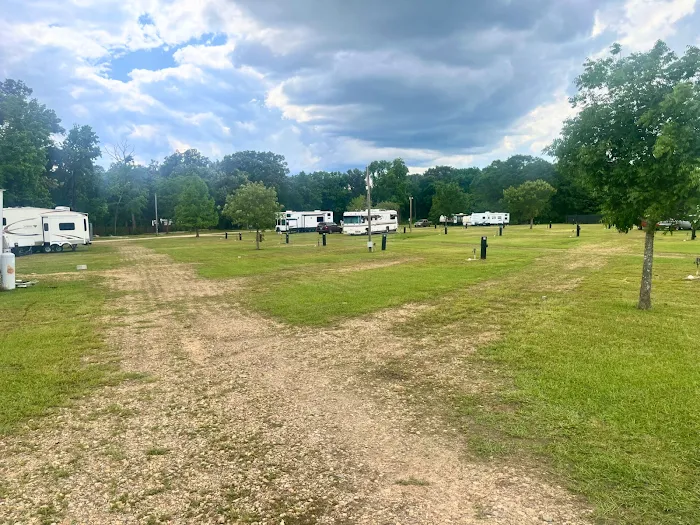 Oasis RV Park Picture 10