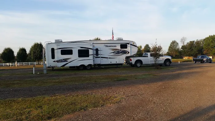 Ramblin Fever RV Park Picture 8
