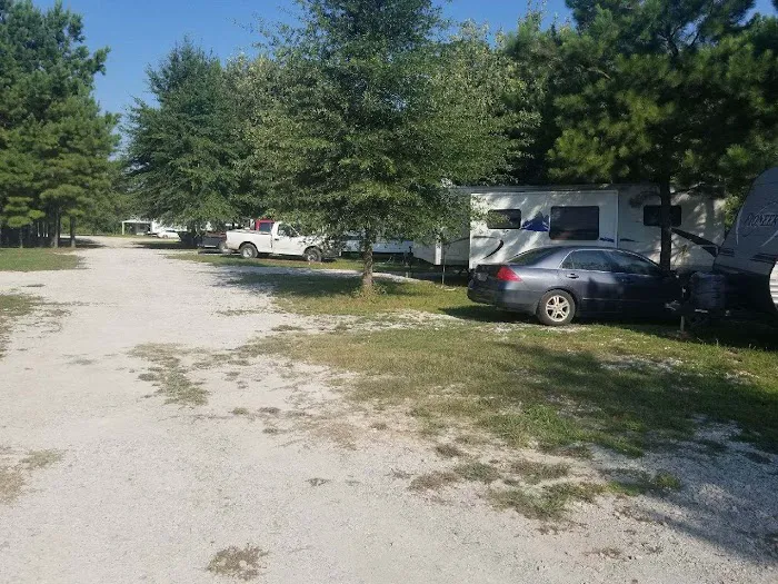 Lovin' Life RV Park and Country Store Picture 3