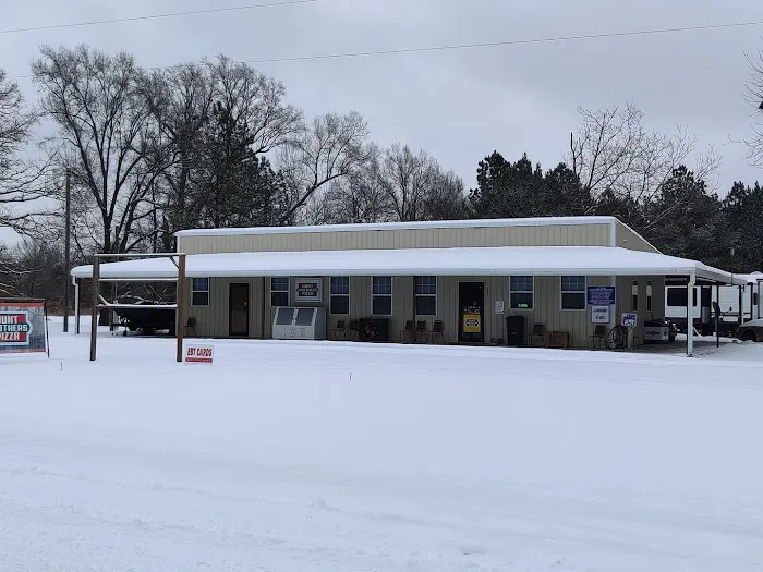 Lovin' Life RV Park and Country Store Picture 5