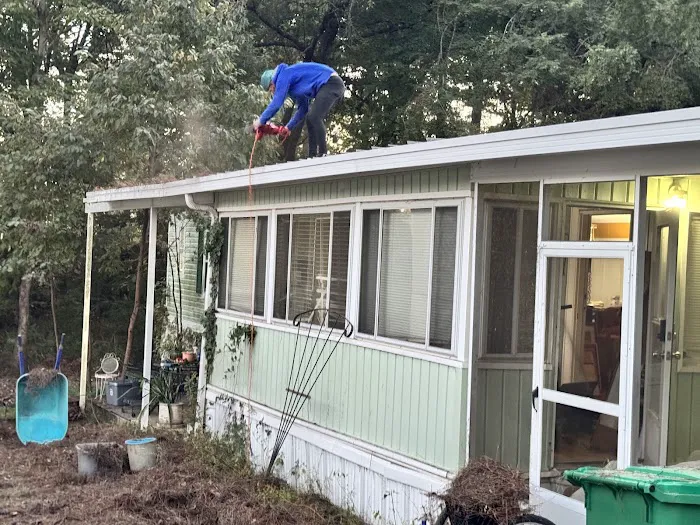 Northwood Mobile Home Park Picture 4