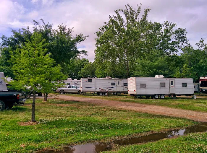 Bayou Boeuf RV & Campgrounds Picture 4