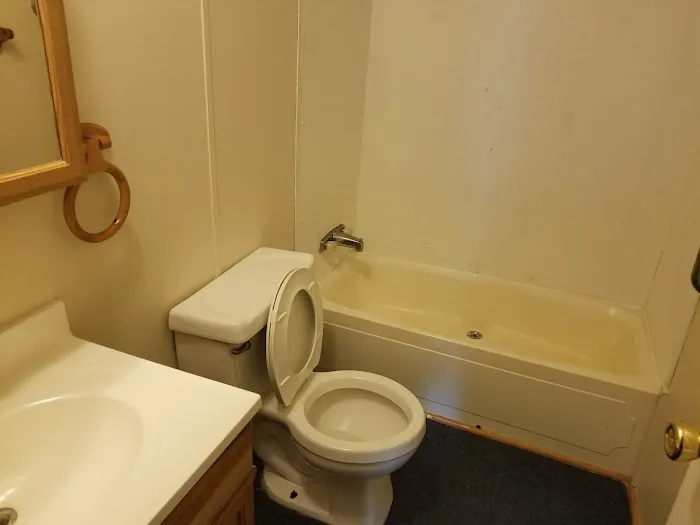 Edwards Pineridge Mobile Home Park Picture 7