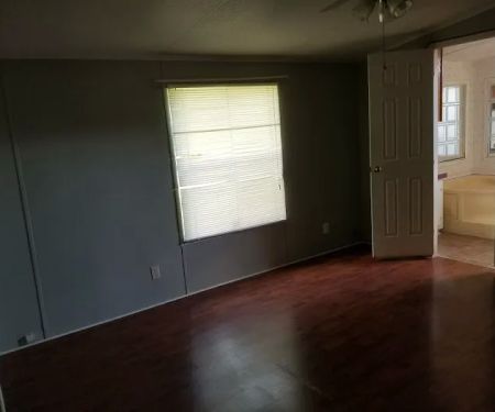 Edwards Pineridge Mobile Home Park