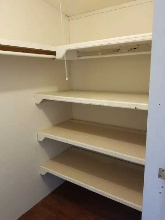 Edwards Pineridge Mobile Home Park Picture 9