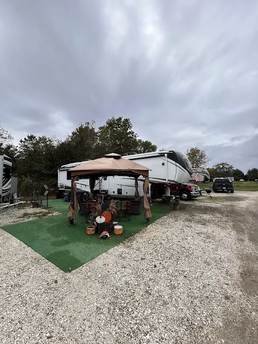 Sunrise Winnie RV Park & Storage Picture 6
