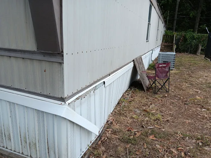 Chase Village Mobile Home Park Picture 3