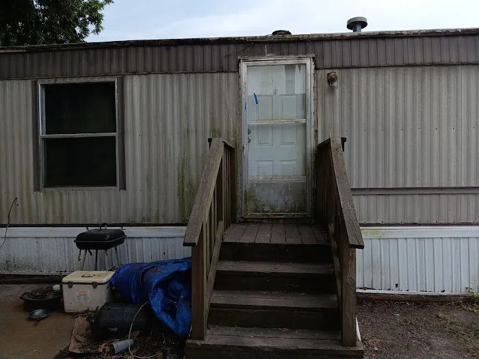 Chase Village Mobile Home Park Picture 5
