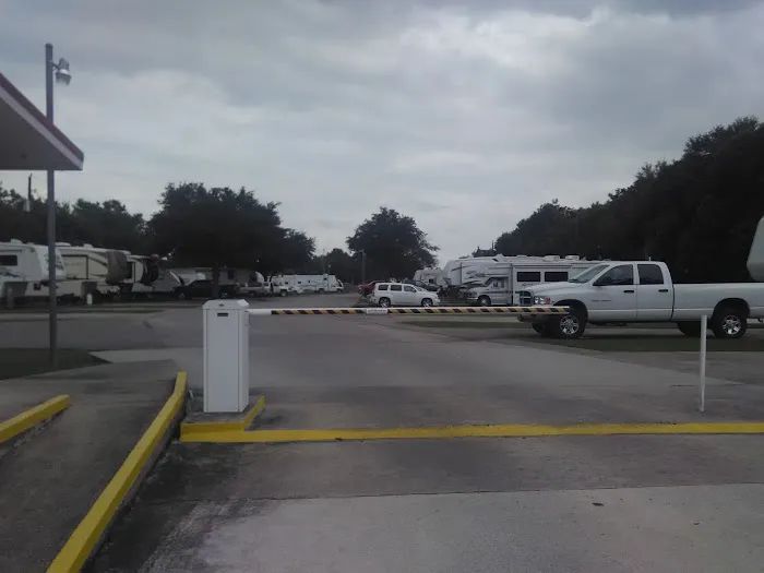 Casa RV Park Picture 10