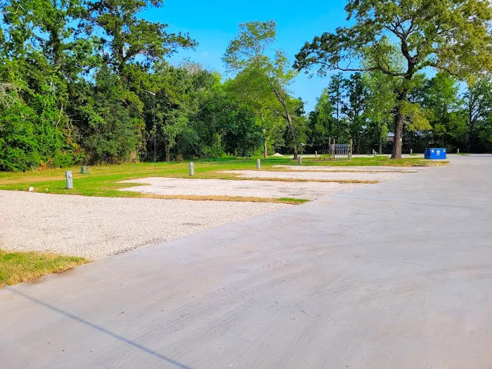 East Martin RV Park Picture 8