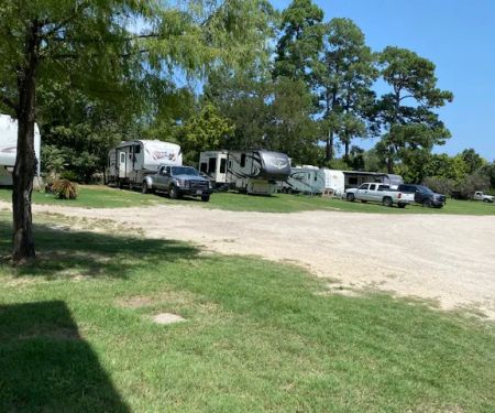 POP'S HIDEOUT RV PARK