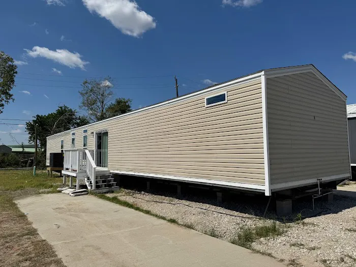 TD Mobile Home Park Picture 4