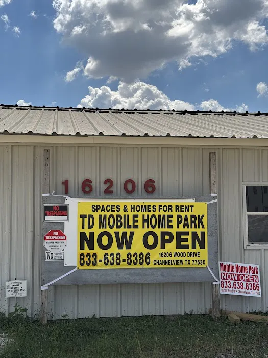 TD Mobile Home Park Picture 2