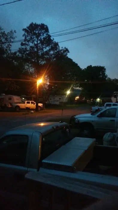 Rogers RV Park Picture 6