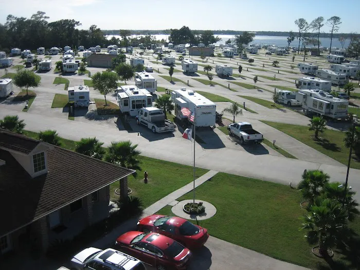 San Jacinto Riverfront RV Resort Picture 10