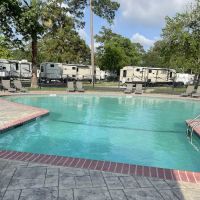 Houston Leisure RV Resort ico