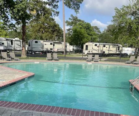 Houston Leisure RV Resort
