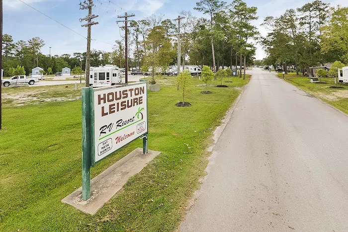 Houston Leisure RV Resort Picture 5