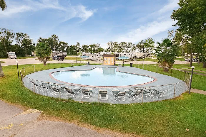 Houston Leisure RV Resort Picture 4