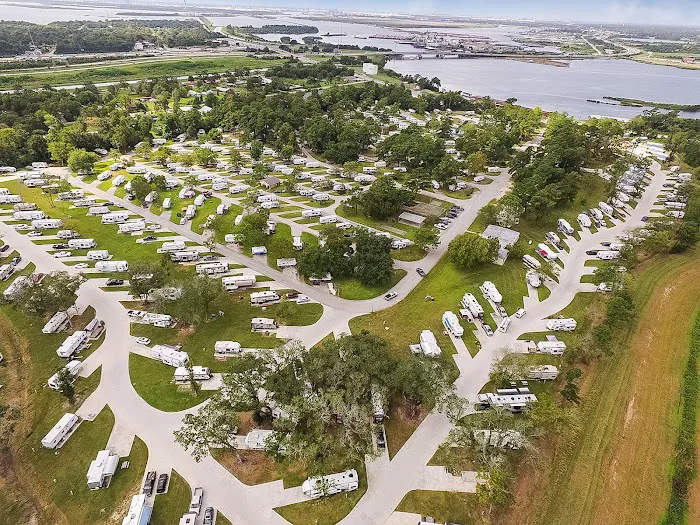 Houston Leisure RV Resort Picture 8