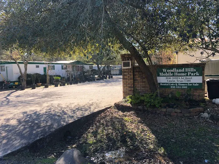 Woodland Hills Mobile Home Community Picture 2