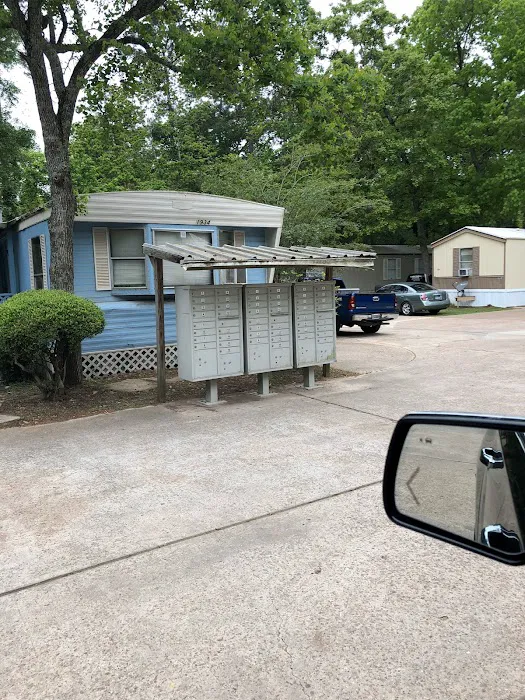 Woodland Hills Mobile Home Community Picture 4