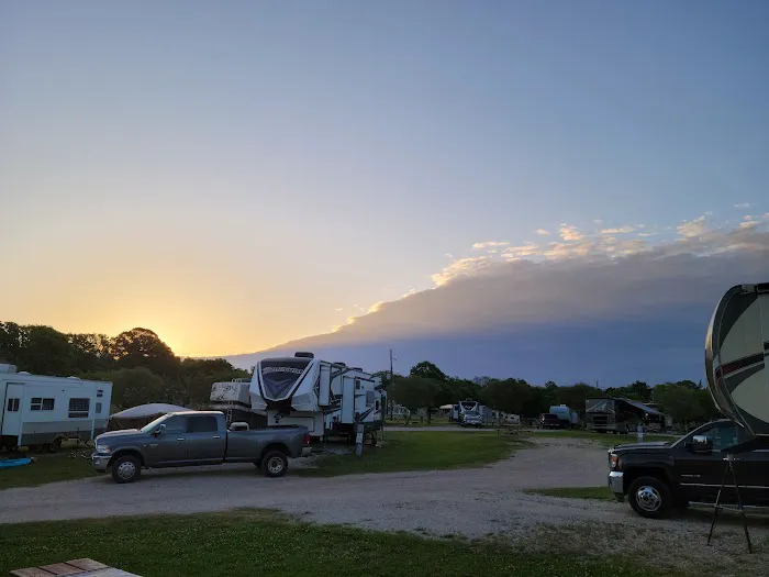 Lake Conroe RV & Camping Resort Picture 9