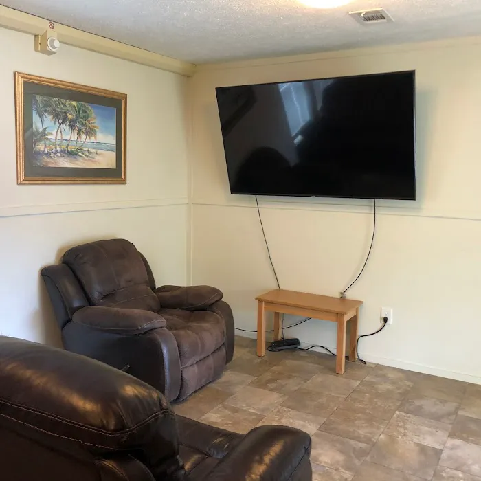 Willis RV Park and Extended Stay Cabins on Lake Conroe Picture 10