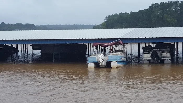 Stow-A-Way Marina and RV Park Picture 6