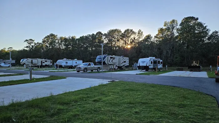 Gleneagles RV Resort Picture 8