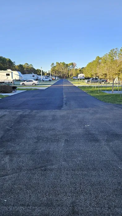 Gleneagles RV Resort Picture 5