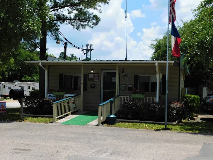 Woodland Lakes RV Park Picture 6