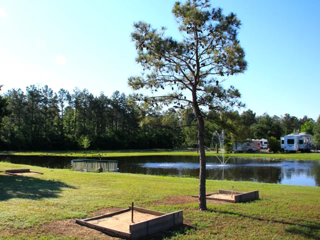 Woodland Lakes RV Park Picture 10