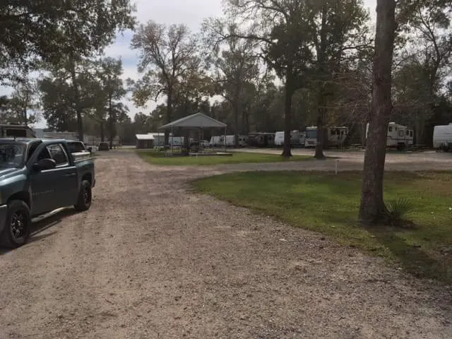 Sleepy Hollow RV Park Picture 1