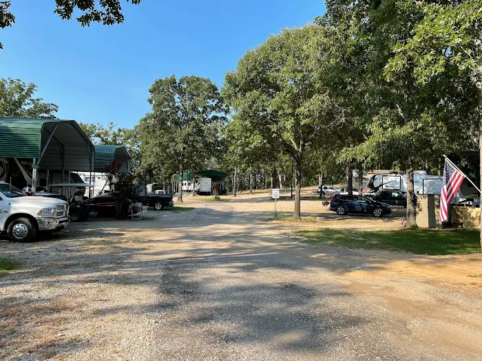 The Oaks of Alba RV Community Picture 2