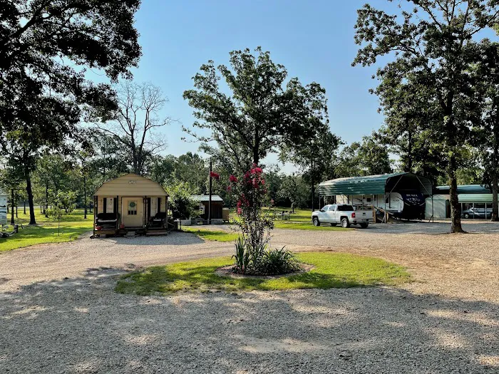 The Oaks of Alba RV Community Picture 7