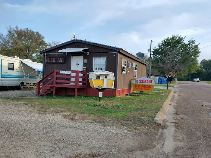 Creekside RV Park Picture 9