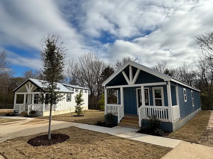 Chuck's RV Resort Picture 2