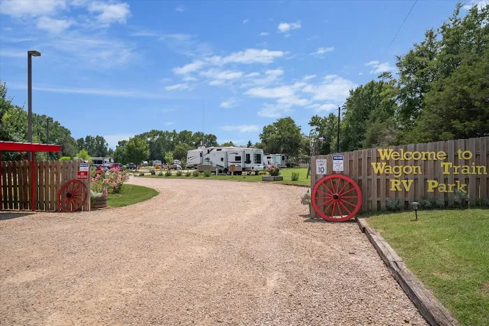 Wagon Train RV Park Picture 6