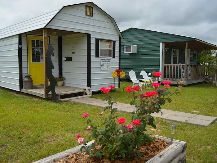 Wagon Train RV Park Picture 2