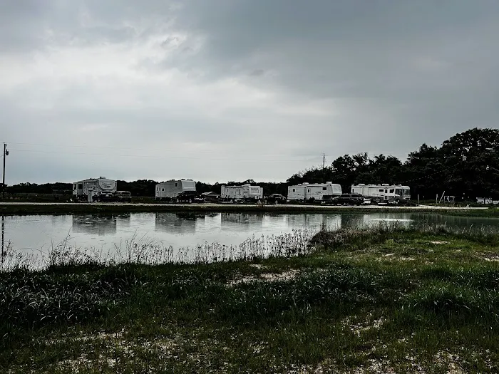 Green Acres RV Park Picture 4