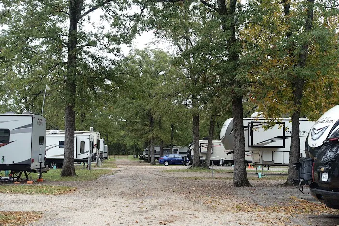Lonestar RV Park Picture 1