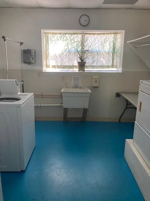 Lonestar RV Park Picture 6