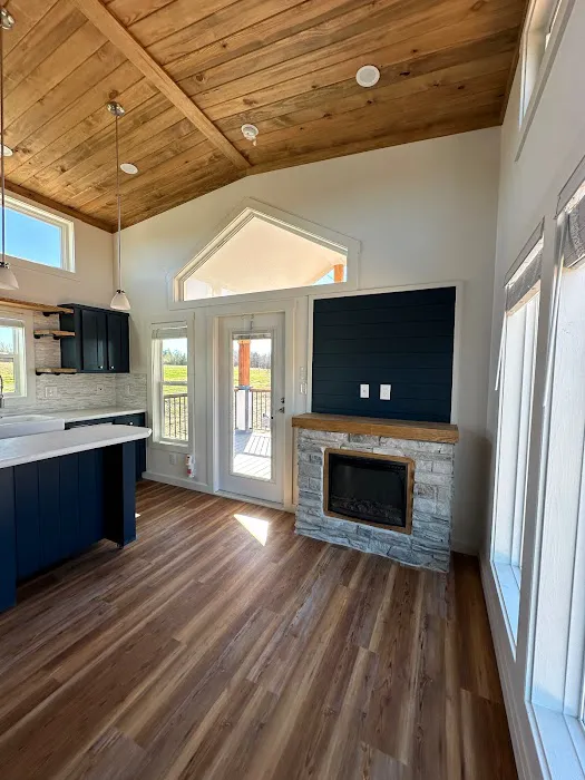 The Oaks on 37 Tiny Homes & RV Resort Picture 7